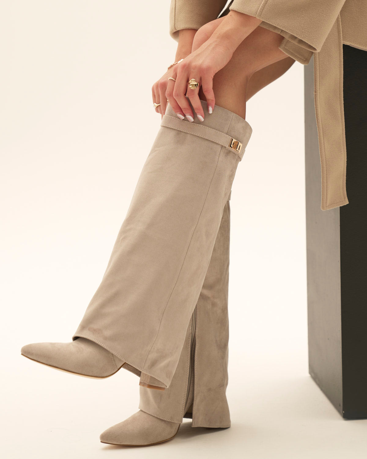 Kniehohe Stiefel Lavista aus Wildleder - Braun