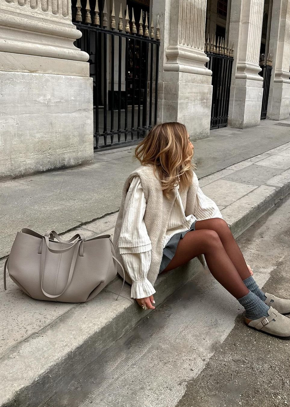 Essential Tote Bag - Taupe