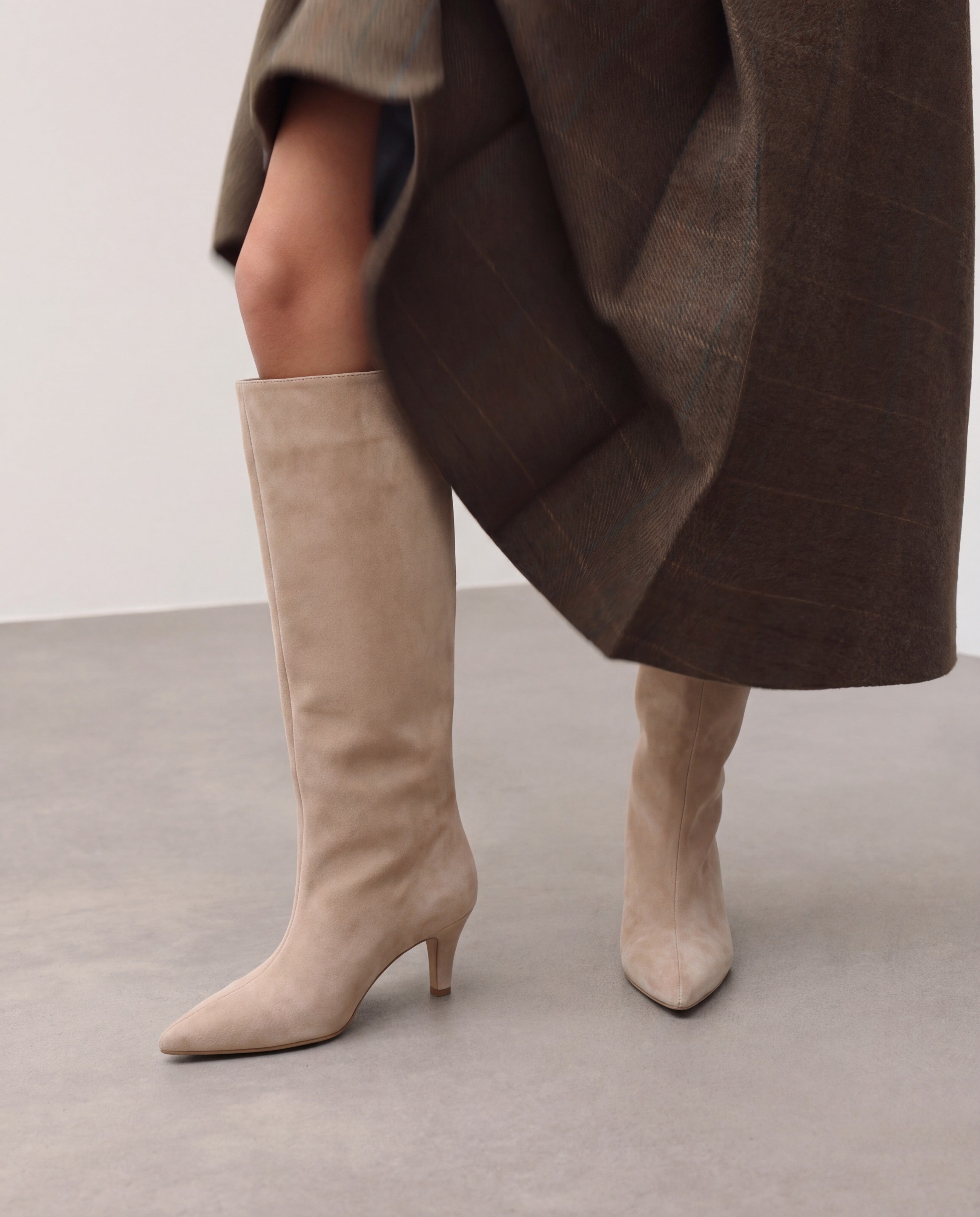 Mona suede knee high boots - Beige